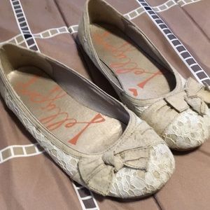 Ladies tan flats sz9